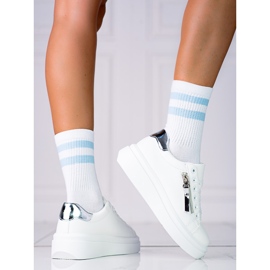 Sneakers bianche da donna sulla piattaforma Shelovet con cerniera decorativa bianco 1