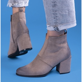 Stivaletti da donna beige con elastico Shelovet 1
