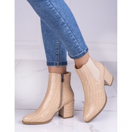 Stivali Jodhpur sul palo Shelovet beige con motivo 1
