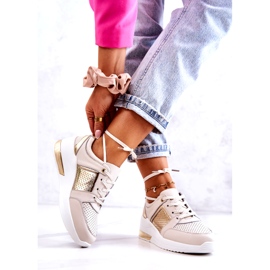 S.Barski Scarpe sportive in pelle da donna su una zeppa beige Larson 2