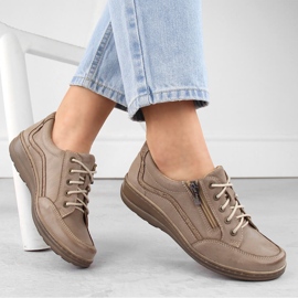 Comode scarpe da donna Helios in pelle marrone 1