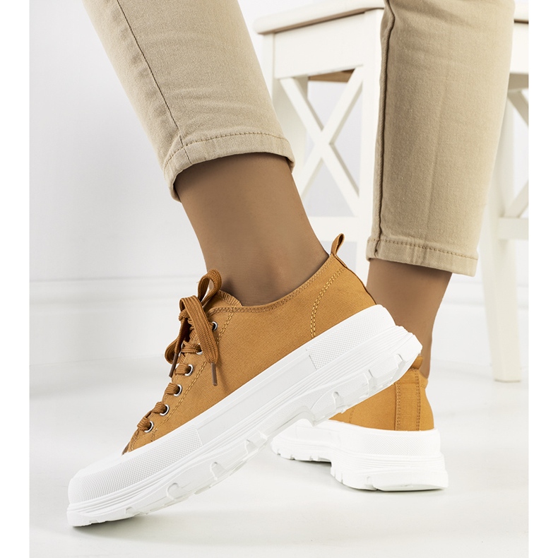 Sneakers marroni con suola spessa in Ardglass marrone 1