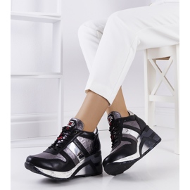 Sneakers nere e metalliche sulla zeppa Ifruf nero d'argento 1