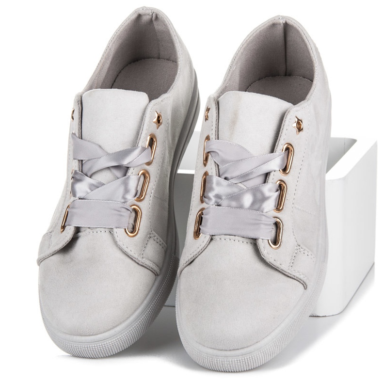 Ideal Shoes Sneakers in camoscio con nastro grigio 1
