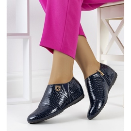 Scarpe Nelec laccate blu navy 1