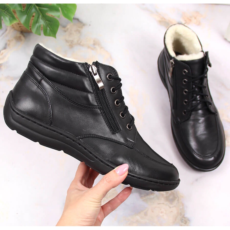 Łukbut Comodi stivali in pelle nera isolati da donna Lukbut LUK724A nero 1