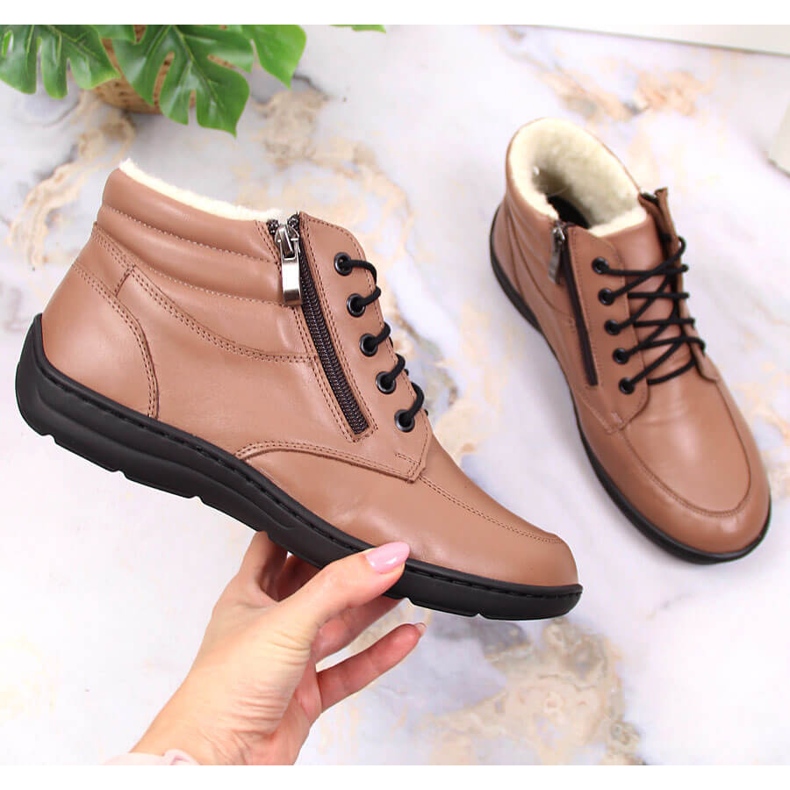 Comodi stivali in pelle marrone da donna Łukbut LUK724B 1