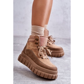 Stivali comodi sulla piattaforma Sanchio beige scuro 1