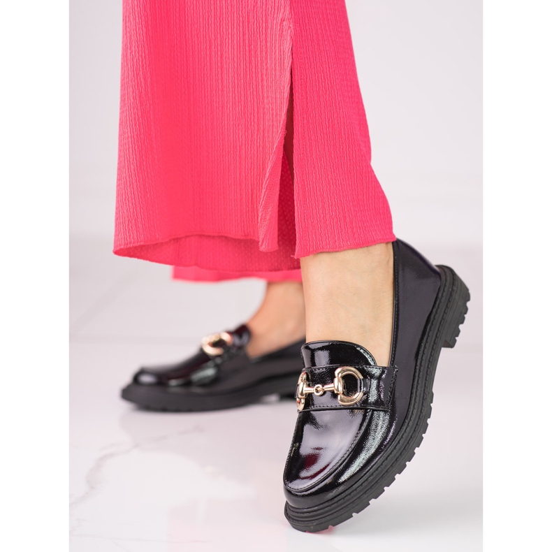 Scarpa nera da donna Shelovet realizzata in pelle ecologica verniciata nero 1