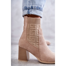FE1 Stivali in pelle scamosciata da donna con un calzino beige Montes 2
