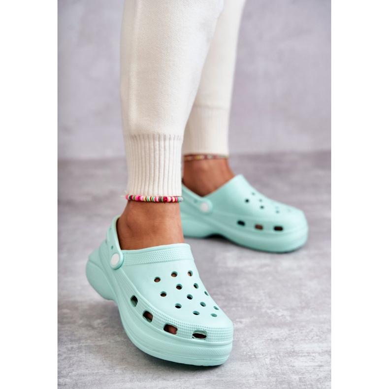 FS1 Ciabatte in schiuma da donna Mint Crocs Coline verde 1