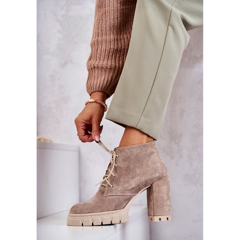 Stivaletti stringati in pelle scamosciata alla moda Selma beige 1