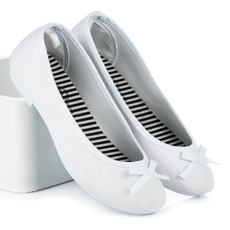 New Age Ballerine sportive con fiocco bianco 2
