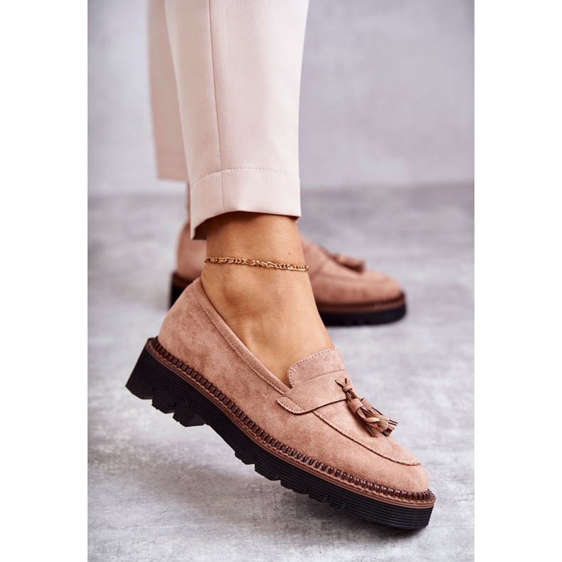 Vinceza Scarpe Scamosciate Da Donna Su Una Piattaforma Unni Beige 1