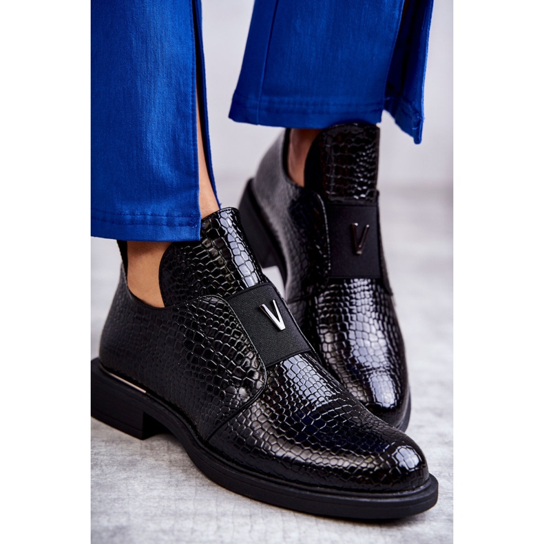 Vinceza Stivali laccati con intagli su tacco piatto Black Eunice nero 2