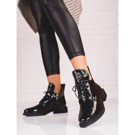 Stivali da donna Shelovet con cut-out nero 1