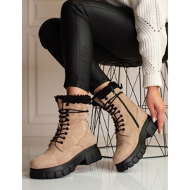 Shelovet da donna isolato, beige 1