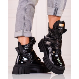 Stivali laccati da donna sulla piattaforma Shelovet nero 2
