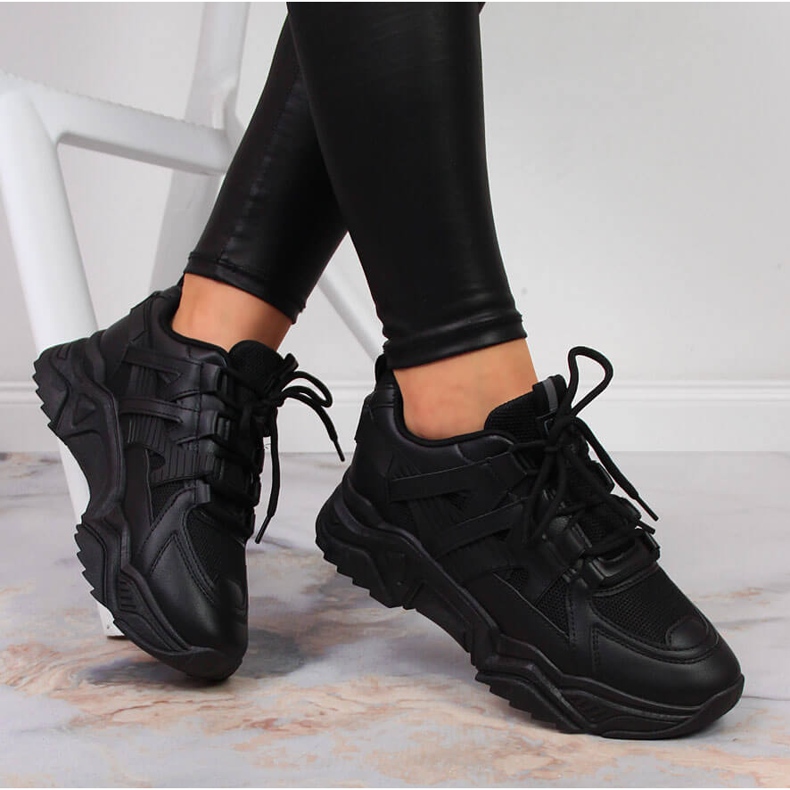 News Scarpe sportive da donna su suola spessa nera NOVITA' nero 1