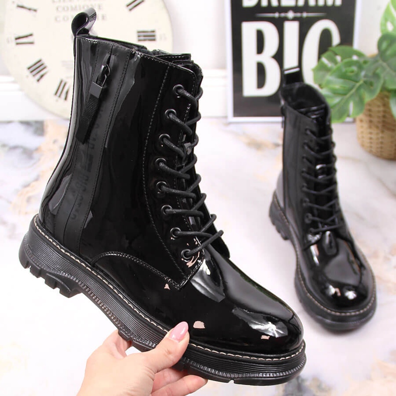 Stivali da donna in pelle verniciata nera con Big Star isolata nera KK274489 nero 1