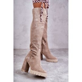 PA2 Stivali da moschettiere in pelle scamosciata beige alla moda Estrela 1