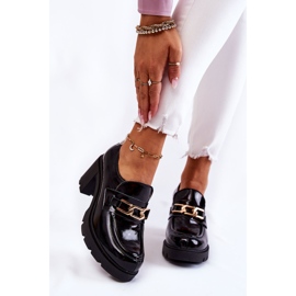 PL5 Scarpe nere laccate su un pilastro con un ornamento d'oro Mikeyla nero 1