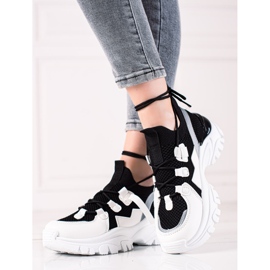 TRENDI Comode scarpe da ginnastica stringate bianco nero 1