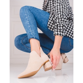Stivali beige da donna con taglio Shelovet 1