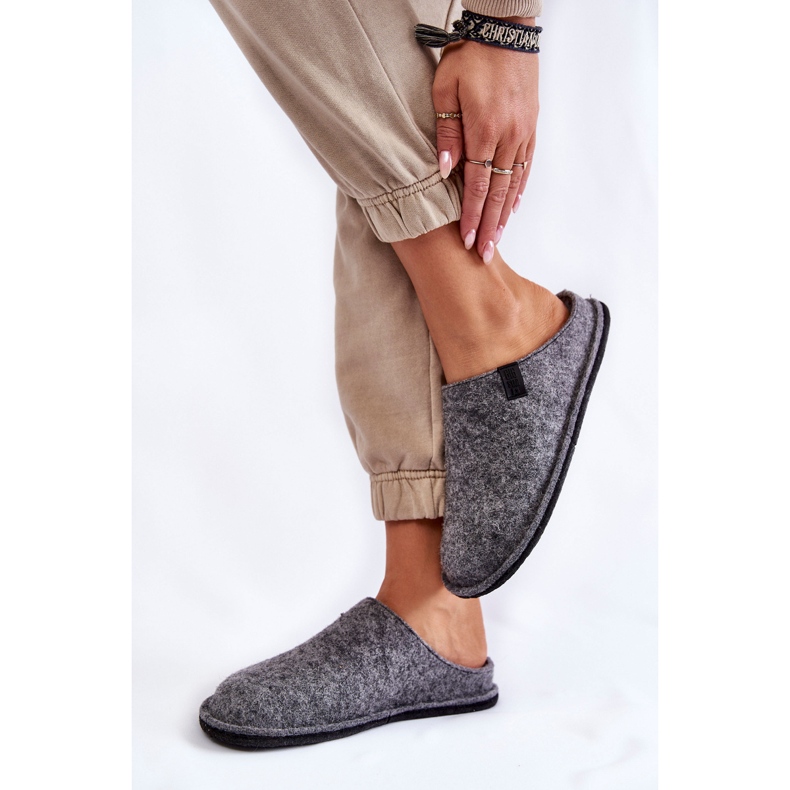 Pantofole da donna classiche in feltro Big Star KK276014 grigie grigio 2