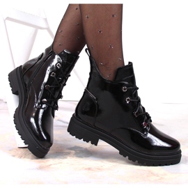 Stivali da donna isolati in vernice nera Filippo PAW387 nero 1