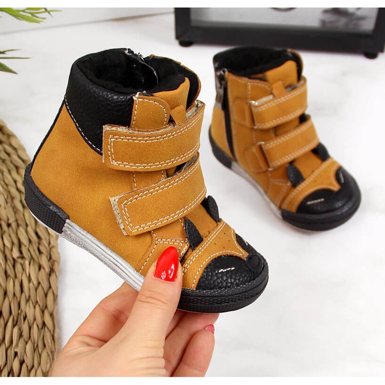 Scarpe da ragazzo con velcro cammello Kornecki 6583 marrone 1