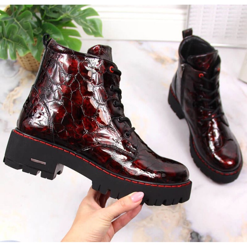 Stivali isolati in pelle laccata Artiker W HBH35 rosso 1