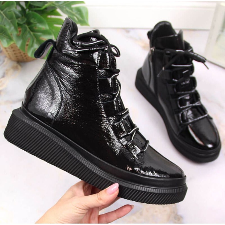 Stivali isolati in pelle laccata Artiker W HBH36 nero 1