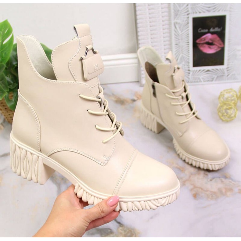 Stivali in pelle sul palo Artiker W HBH39B beige 1