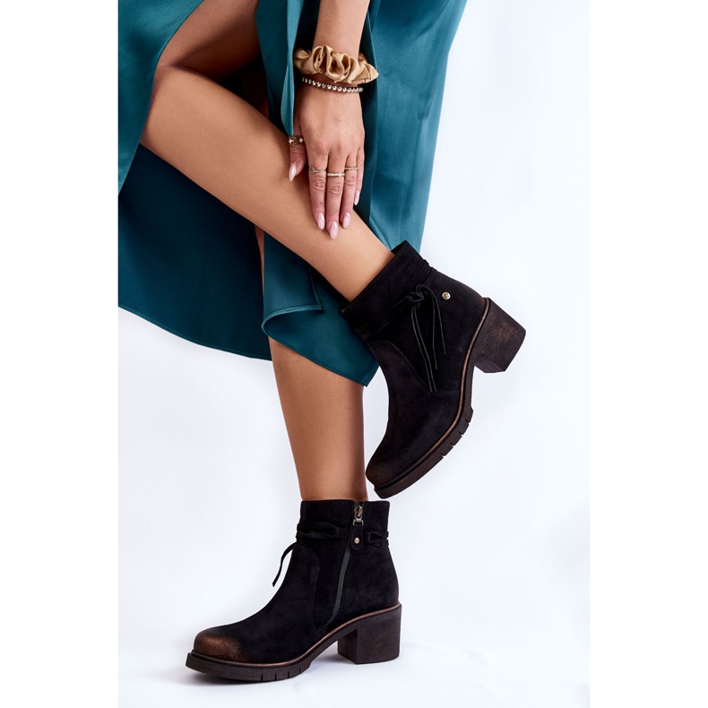 Stivaletti in camoscio da donna Maciejka 05720-01 Nero 2