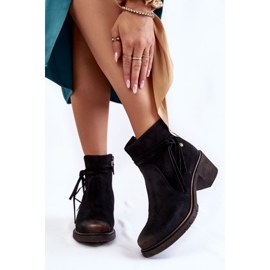 Stivaletti in camoscio da donna Maciejka 05720-01 Nero 1