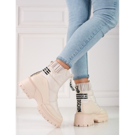 Doposci da donna beige sulla piattaforma Shelovet 2