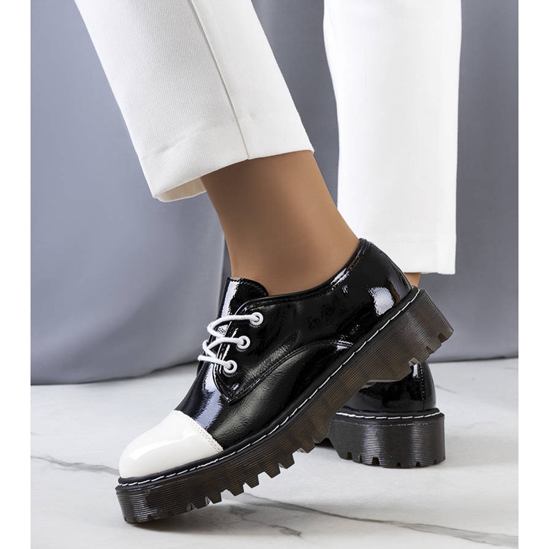 PA1 Scarpe Cardin laccate nere bianca nero 2