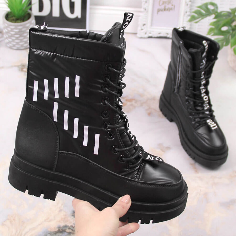 Doposci da donna stringati con plateau Vinceza nero 1