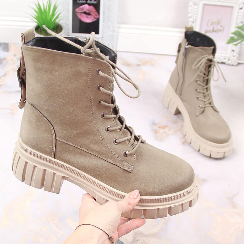 Lavoratrici in suede da donna su piattaforma imbottita beige di T.Sokolski 1