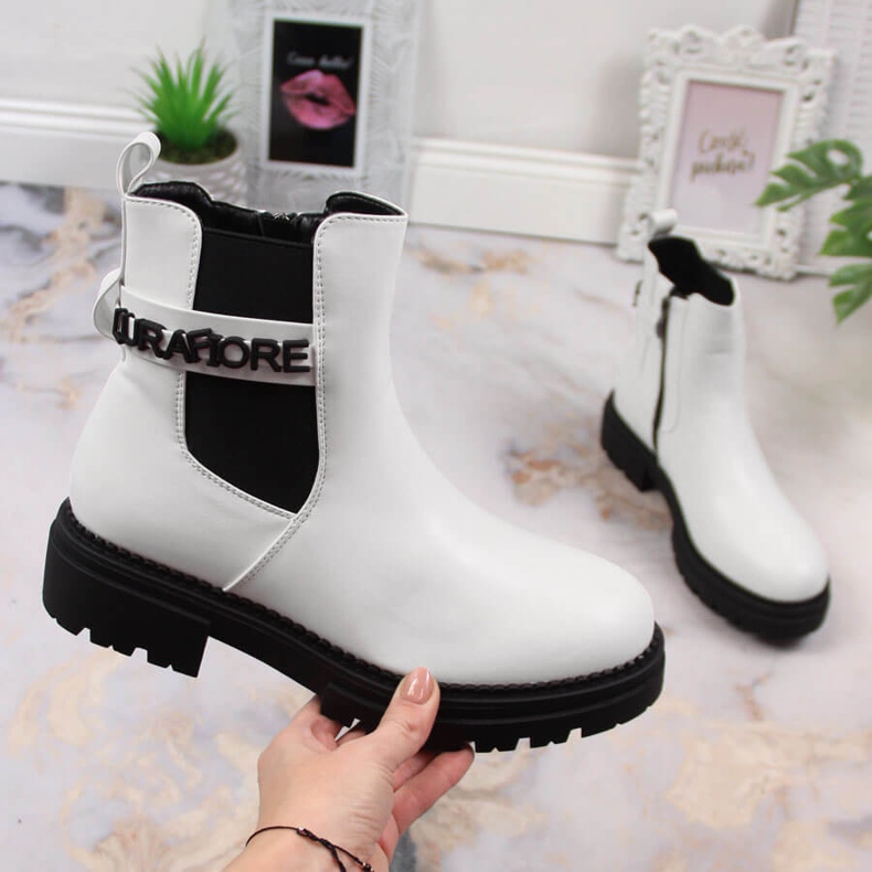 Stivaletti Chelsea da donna con plateau bianco isolante Laura La.Fi 1