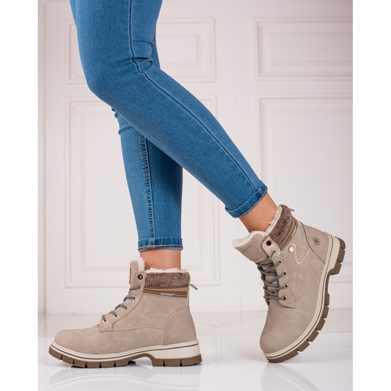 Scarponi da trekking shelovet isolati da donna beige 1