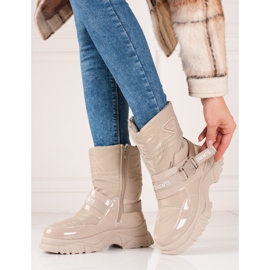 Stivali da neve shelovet da donna isolati con pelliccia beige 1