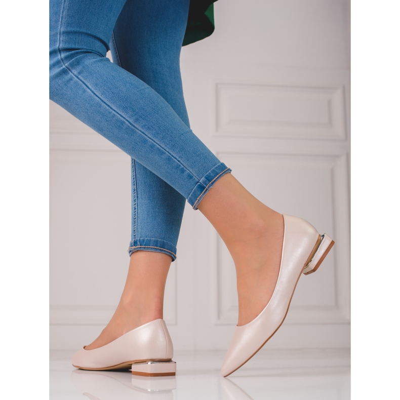Décolleté beige da donna con tacco basso Shelovet 1