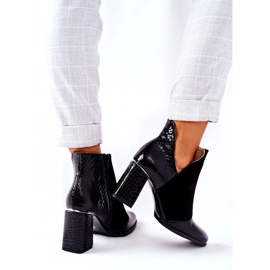 Stivali da donna in pelle con tacco nero 3