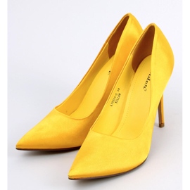 Tacchi alti da donna in raso Talia Yellow giallo 1