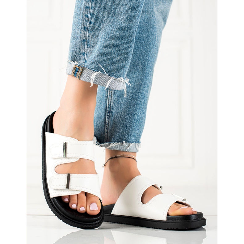 J. Star Infradito casual in velcro bianco 1