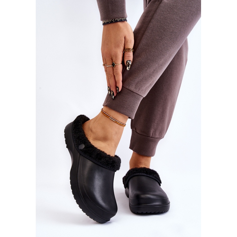 PM2 Ciabatte da donna in schiuma calda Crocs Black Cova nero 1