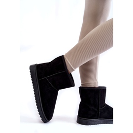 Scarponi da neve neri isolati da donna nero 3