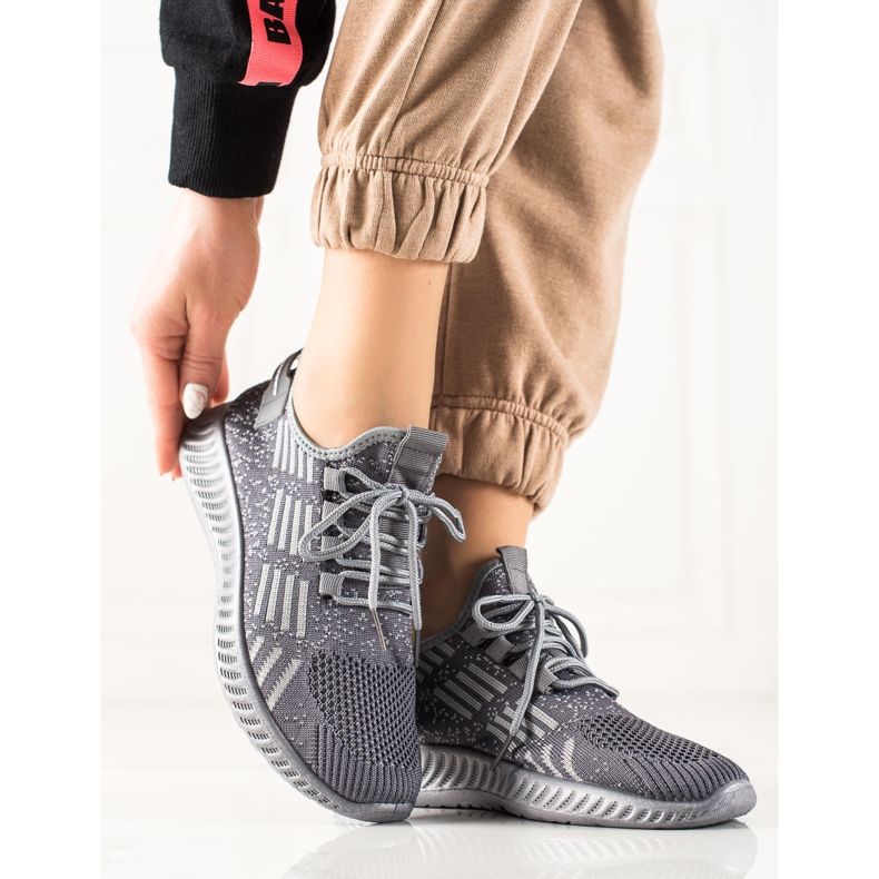 TRENDI Sneakers leggere allacciate grigio 2